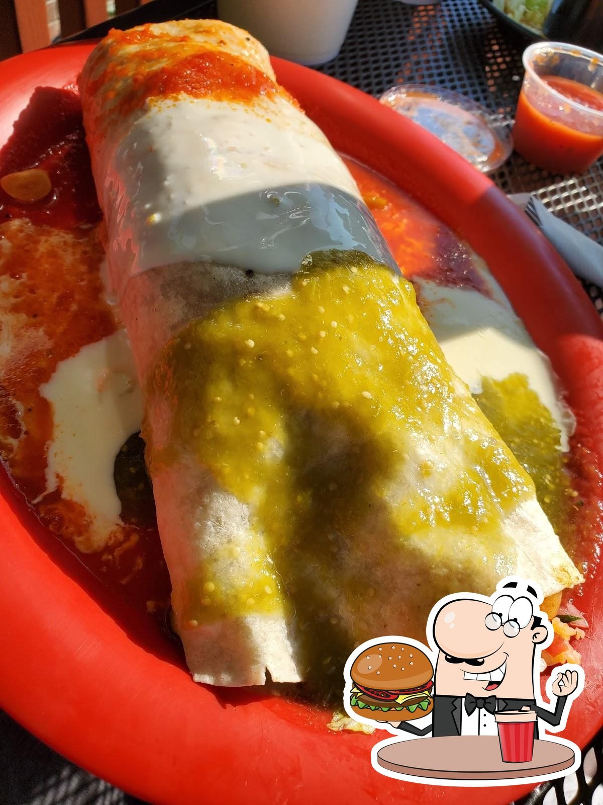 r87d-burger-Que-Buenos-Fresh-Mexican-Grill-2021-09